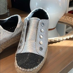Kendal and Kylie Espadrilles slip on size 5